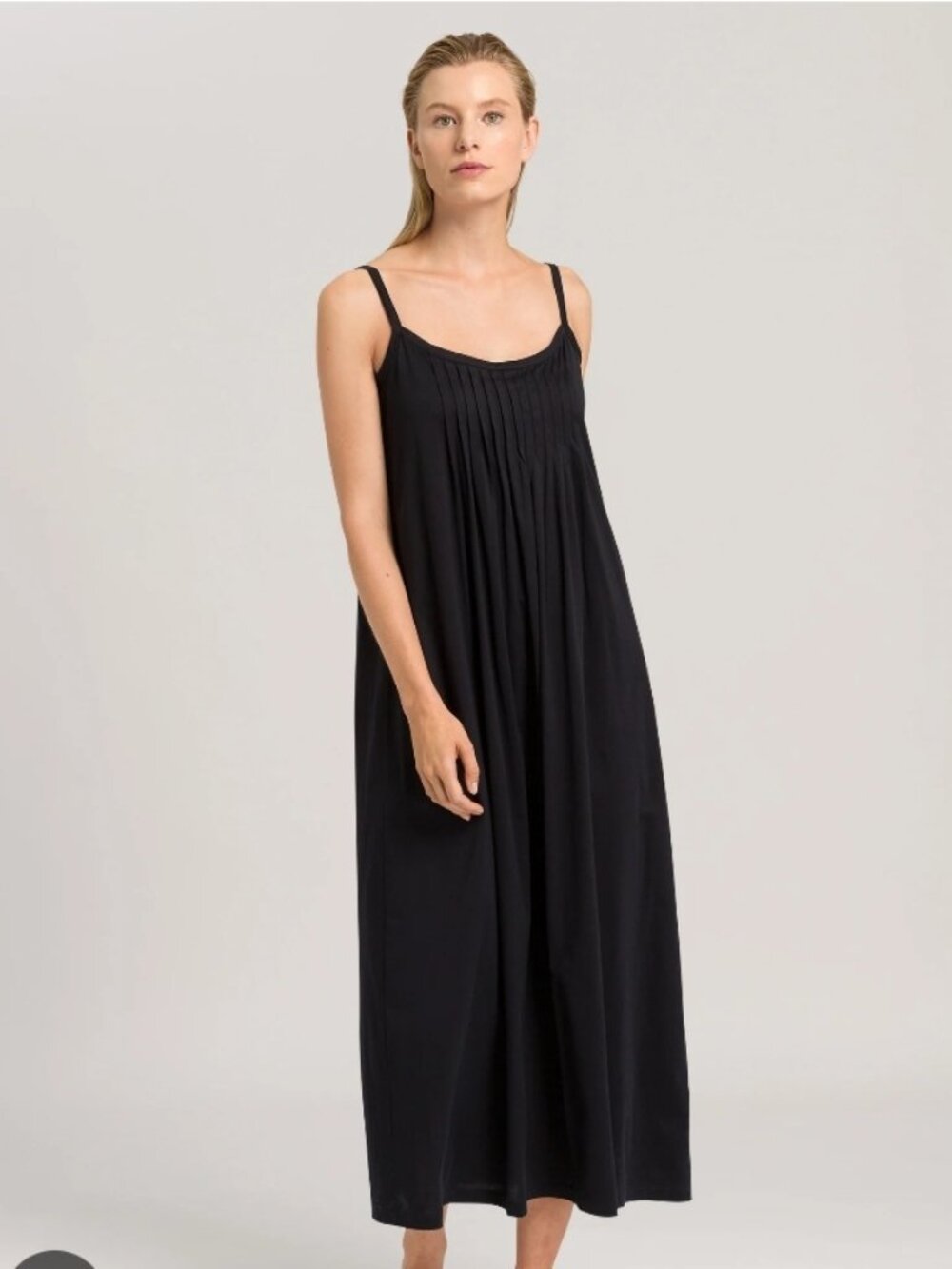 Hanro Black Juliet Pleated Chemise Size Med